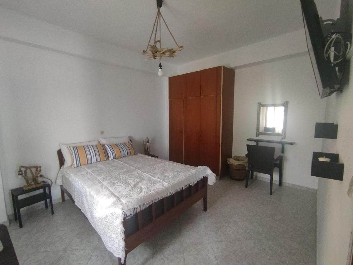 Despoina Seaside Apartment Agios Konstantinos  ภายนอก รูปภาพ